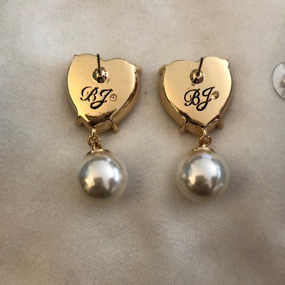Betsey Johnson XOXO Pink Crystal Heart & Faux Pearl Bead Drop Earrings NIB - Picture 9 of 12